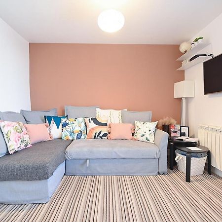 The Teapot Cottage In Town Centre Free Parking ستارتفورد أبون آفون المظهر الخارجي الصورة