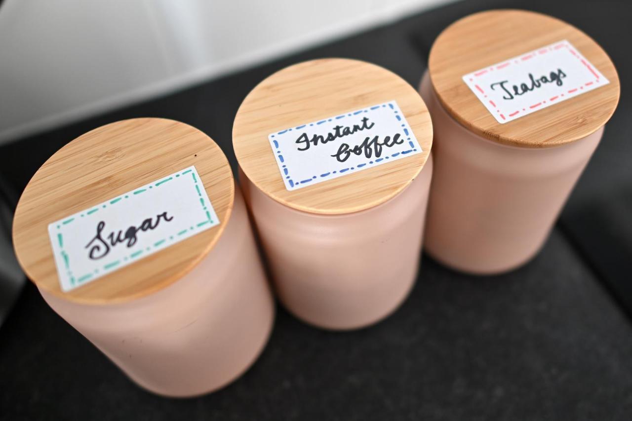 The Teapot Cottage In Town Centre Free Parking ستارتفورد أبون آفون المظهر الخارجي الصورة