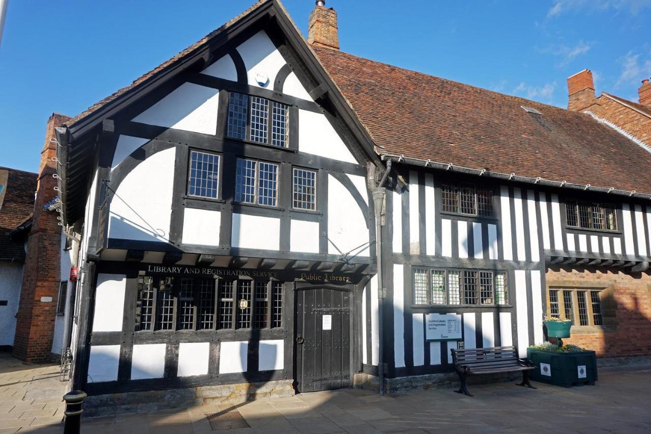The Teapot Cottage In Town Centre Free Parking ستارتفورد أبون آفون المظهر الخارجي الصورة